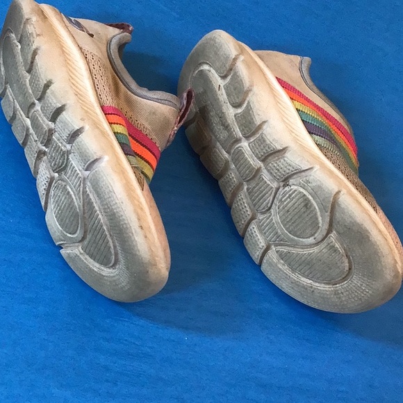 ⛱️2/$5⛱️Bundle ⭐️🎁🎉🍀 Sale! Sketchers rainbow/unicorn slip on sneakers etc - Picture 3 of 7